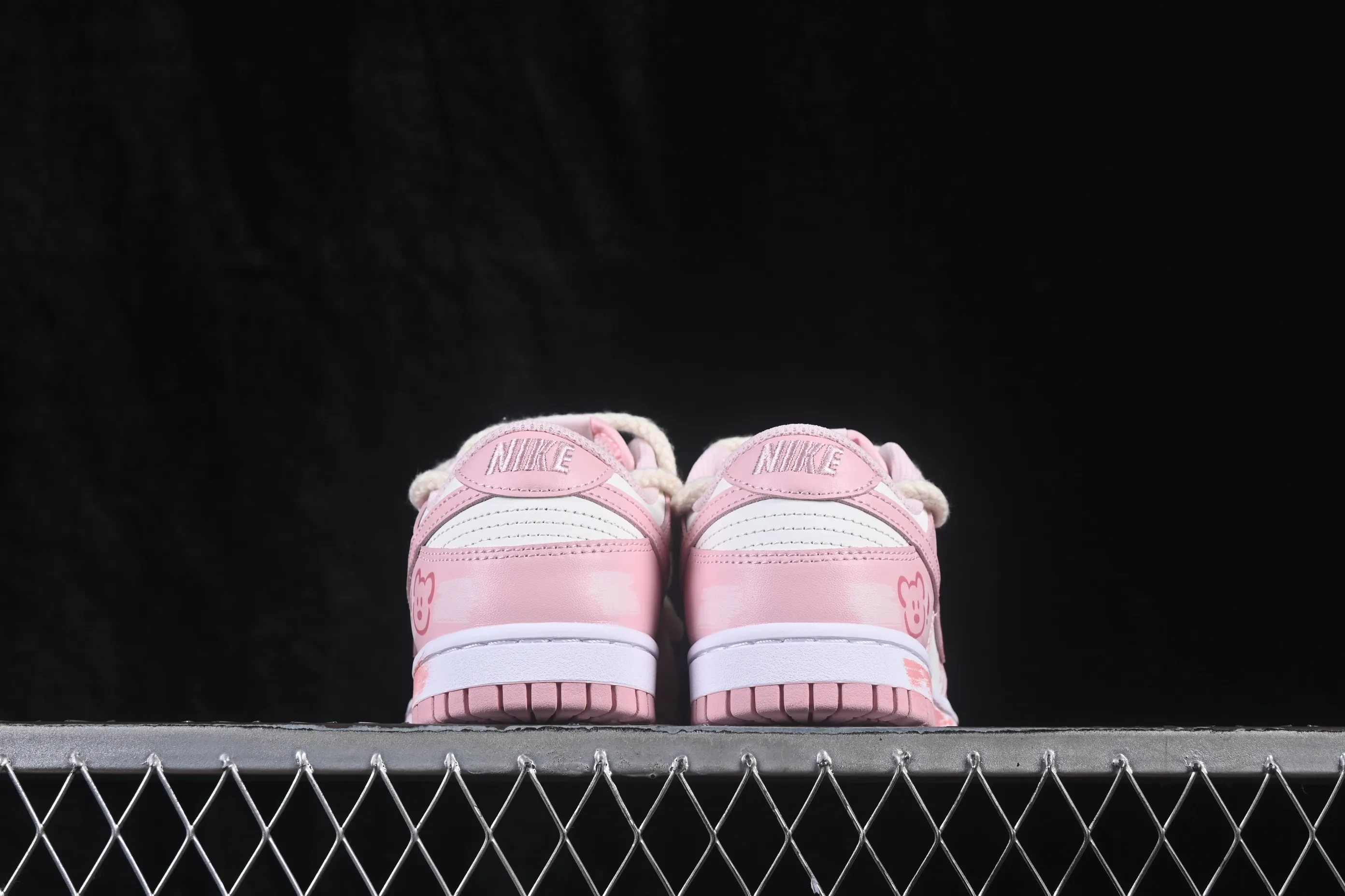 All categories Nk SB Dunk Series Nk SB Dunk Low High-end customized low-top sneakers Nike SB Dunk Low straps low-top casual sneakers FB9109-125